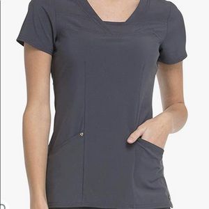 Heart and Sole Pewter Scrub Shirt medium woman’s